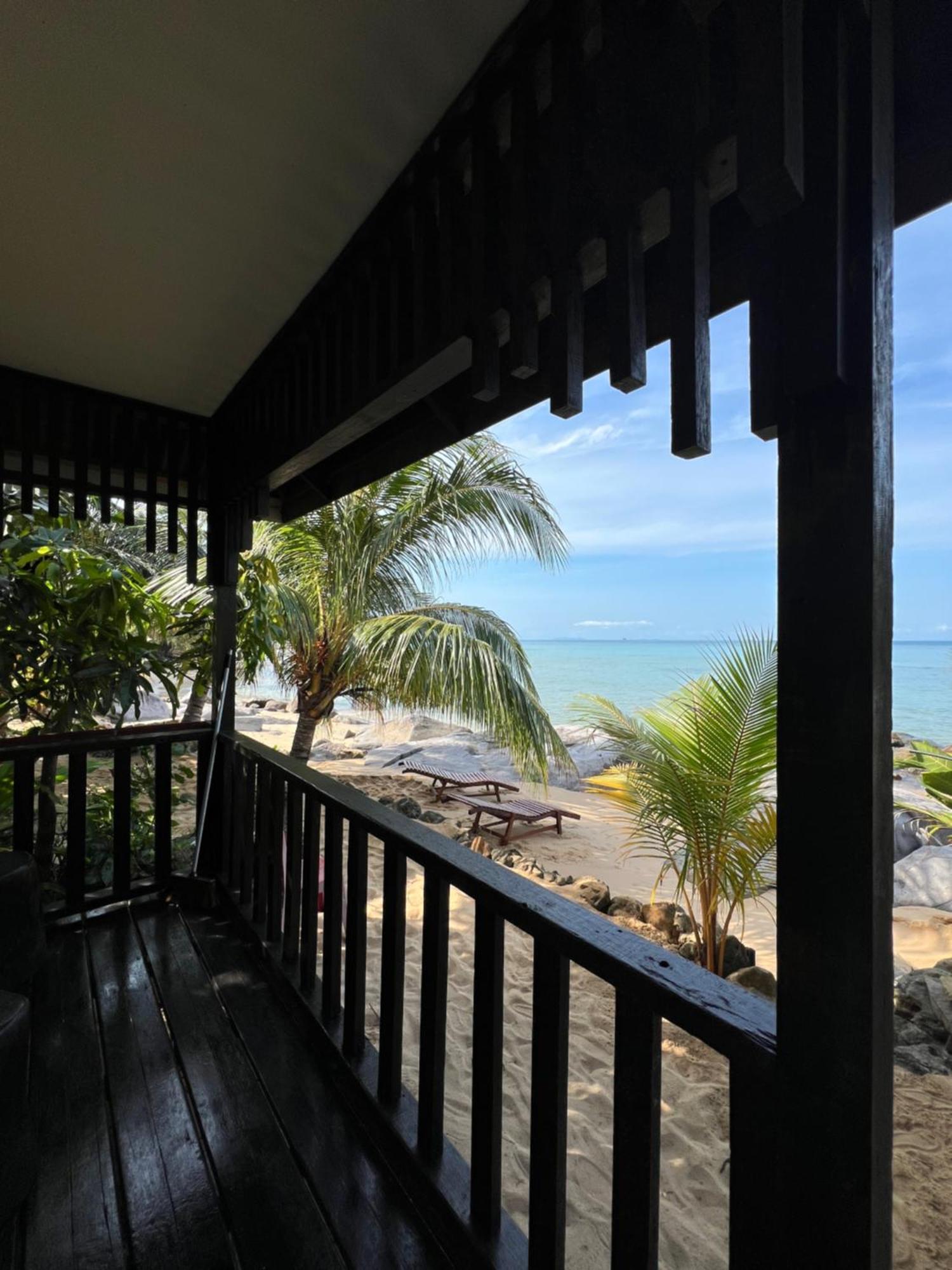 Beach House Kampung Genting Exterior foto